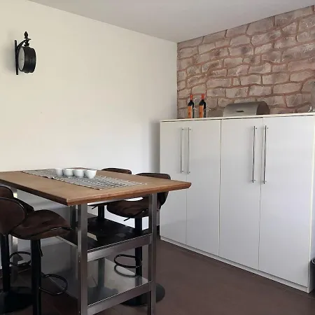 Geraeumige 90qm Zum Wohlfuehlen Naehe Messe *